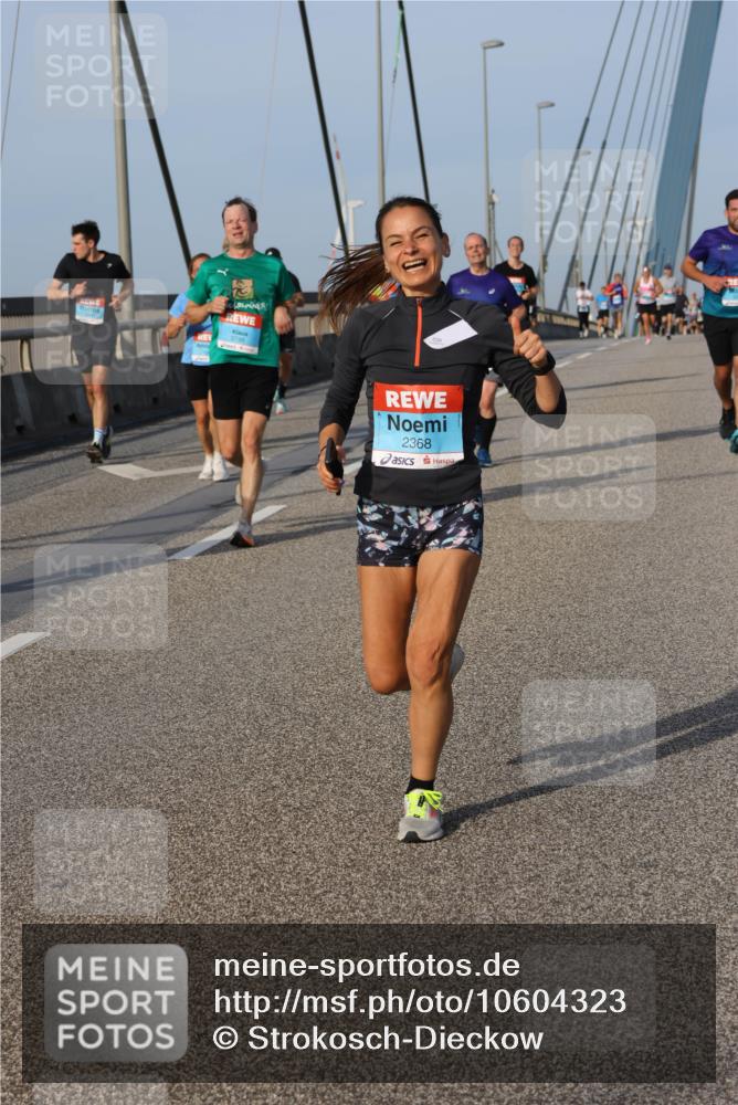 03.10.2026 - Köhlbrandbrückenlauf Strokosch-Dieckow http://msf.ph/oto/10604323 03.10.2026 09:41:08 Position 2 2368 meine-sportfotos.de