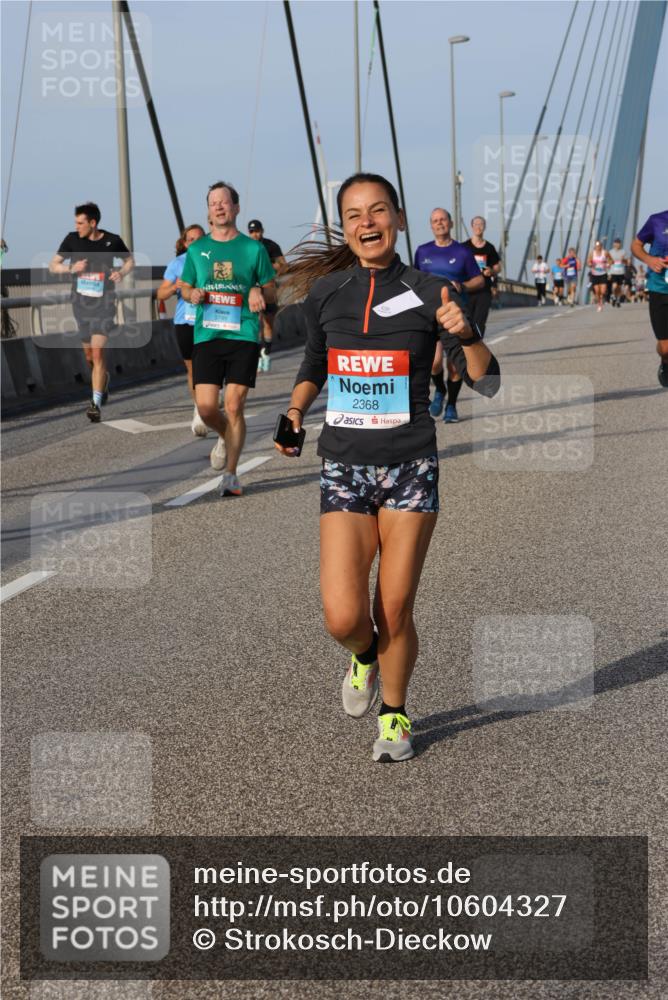 03.10.2026 - Köhlbrandbrückenlauf Strokosch-Dieckow http://msf.ph/oto/10604327 03.10.2026 09:41:08 Position 2 2368 meine-sportfotos.de