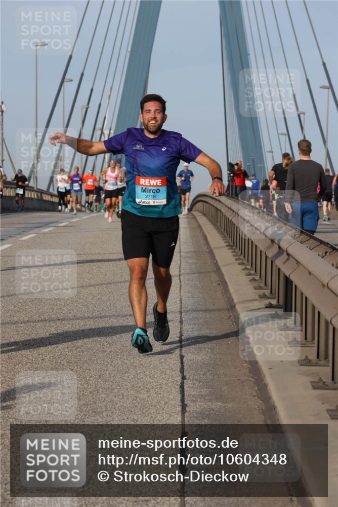 03.10.2026 - Köhlbrandbrückenlauf Strokosch-Dieckow http://msf.ph/oto/10604348 03.10.2026 09:41:10 Position 2 2718 meine-sportfotos.de