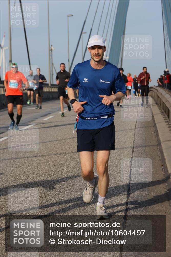03.10.2026 - Köhlbrandbrückenlauf Strokosch-Dieckow http://msf.ph/oto/10604497 03.10.2026 09:41:29 Position 2  meine-sportfotos.de