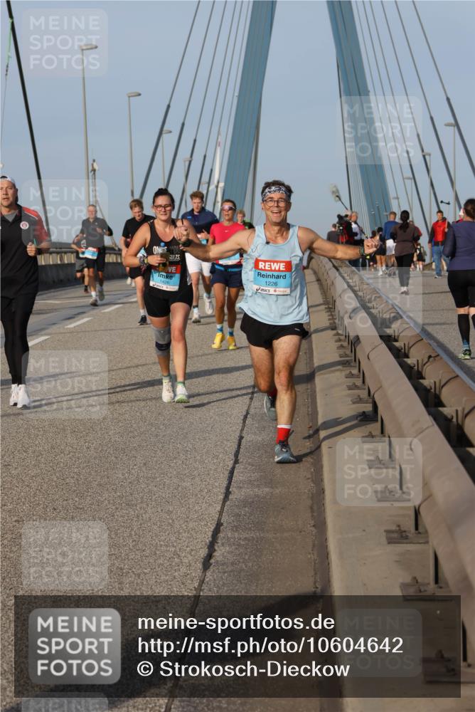 03.10.2026 - Köhlbrandbrückenlauf Strokosch-Dieckow http://msf.ph/oto/10604642 03.10.2026 09:41:47 Position 2 1426, 1226 meine-sportfotos.de