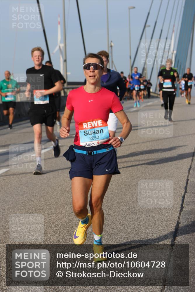 03.10.2026 - Köhlbrandbrückenlauf Strokosch-Dieckow http://msf.ph/oto/10604728 03.10.2026 09:41:52 Position 2 2653 meine-sportfotos.de