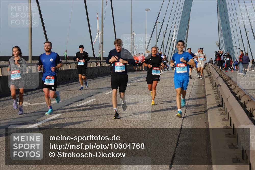 03.10.2026 - Köhlbrandbrückenlauf Strokosch-Dieckow http://msf.ph/oto/10604768 03.10.2026 09:42:01 Position 2 1755, 1229 meine-sportfotos.de