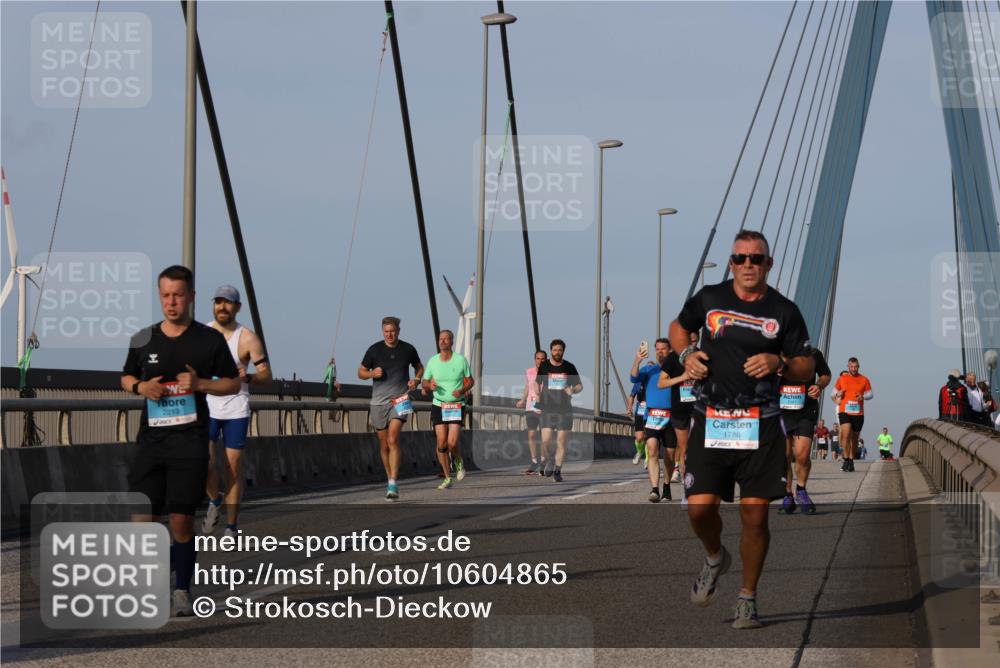 03.10.2026 - Köhlbrandbrückenlauf Strokosch-Dieckow http://msf.ph/oto/10604865 03.10.2026 09:42:25 Position 2 2213, 1786 meine-sportfotos.de