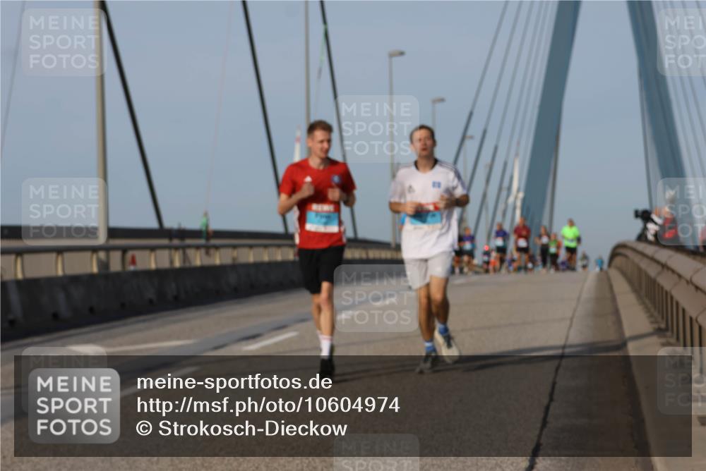 03.10.2026 - Köhlbrandbrückenlauf Strokosch-Dieckow http://msf.ph/oto/10604974 03.10.2026 09:42:40 Position 2  meine-sportfotos.de