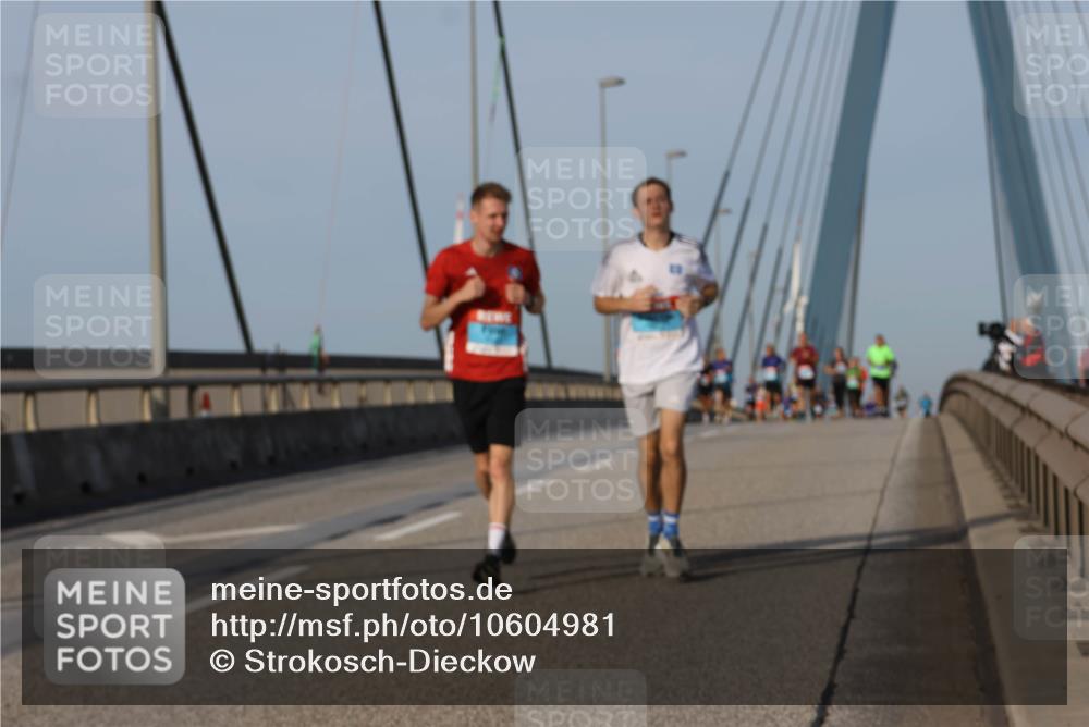 03.10.2026 - Köhlbrandbrückenlauf Strokosch-Dieckow http://msf.ph/oto/10604981 03.10.2026 09:42:40 Position 2  meine-sportfotos.de