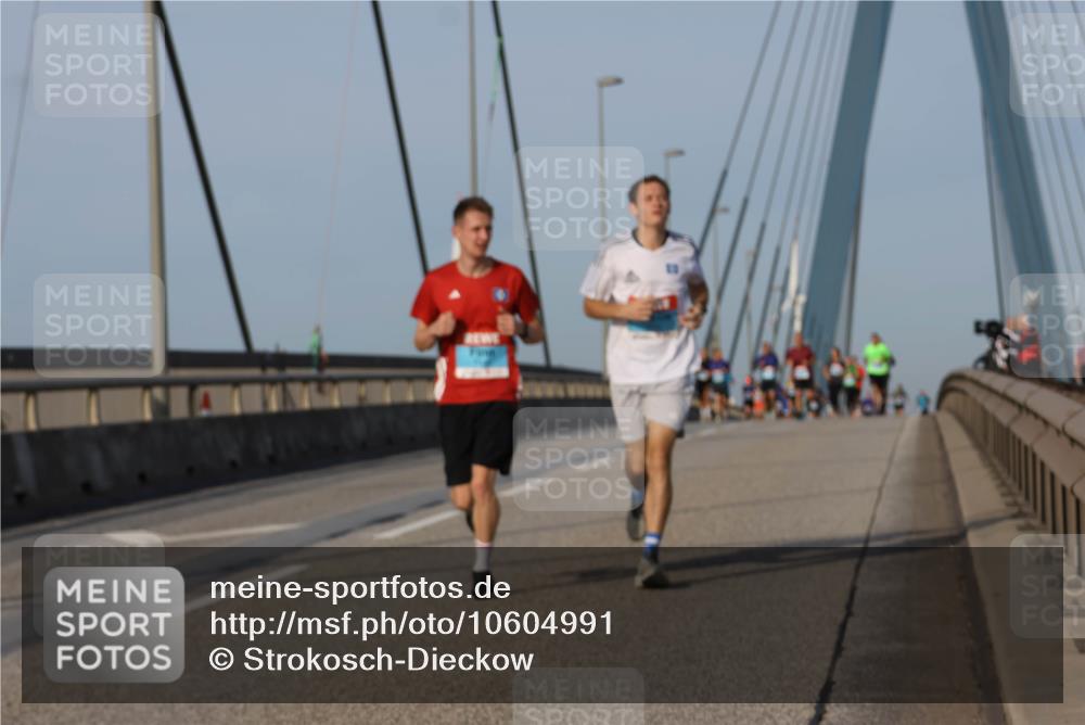 03.10.2026 - Köhlbrandbrückenlauf Strokosch-Dieckow http://msf.ph/oto/10604991 03.10.2026 09:42:41 Position 2  meine-sportfotos.de