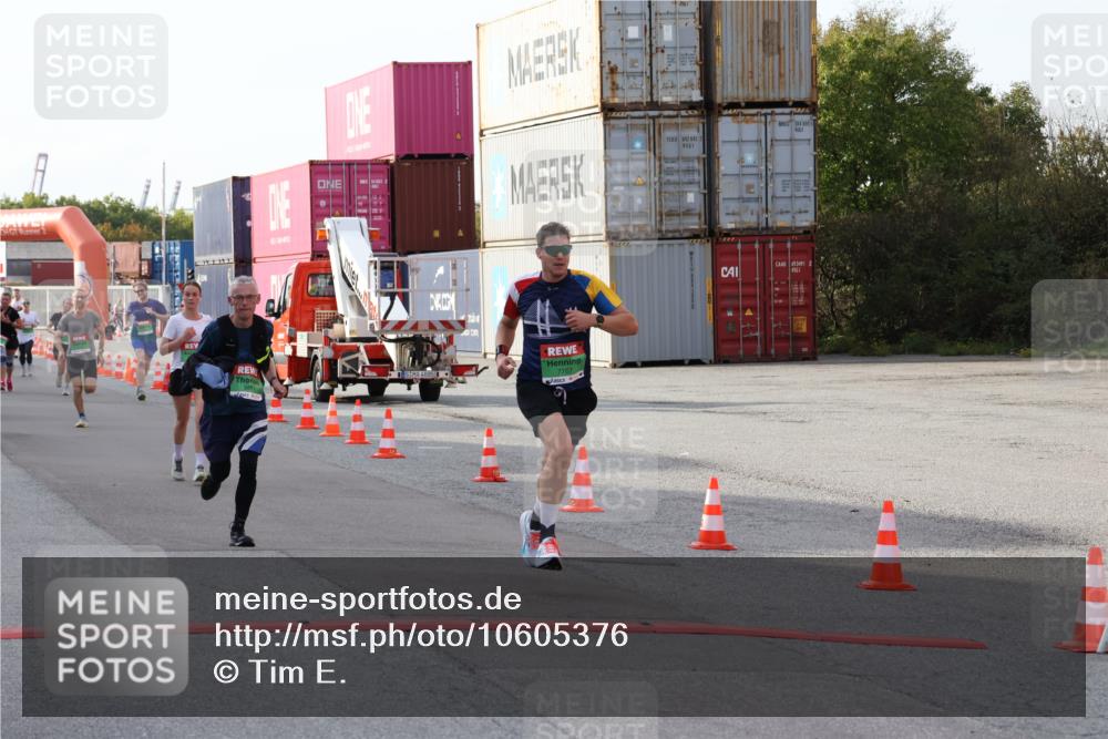 03.10.2026 - Köhlbrandbrückenlauf Tim E. http://msf.ph/oto/10605376 03.10.2026 16:12:31 Ziel 7767, 7855, 8315, 8651, 8772, 8802, 8911, 8969, 9692, 9715 meine-sportfotos.de