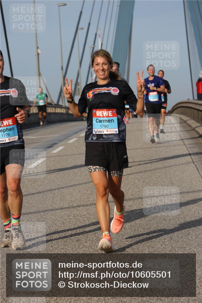 03.10.2026 - Köhlbrandbrückenlauf Strokosch-Dieckow http://msf.ph/oto/10605501 03.10.2026 09:43:35 Position 2 1776, 1780 meine-sportfotos.de