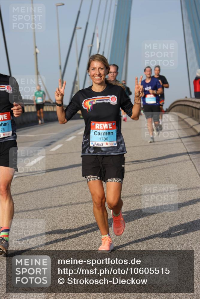 03.10.2026 - Köhlbrandbrückenlauf Strokosch-Dieckow http://msf.ph/oto/10605515 03.10.2026 09:43:35 Position 2 76, 5, 1780 meine-sportfotos.de