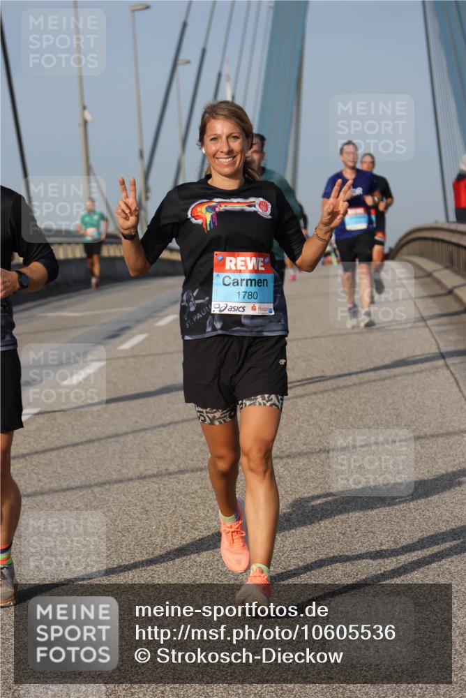 03.10.2026 - Köhlbrandbrückenlauf Strokosch-Dieckow http://msf.ph/oto/10605536 03.10.2026 09:43:35 Position 2 1780 meine-sportfotos.de