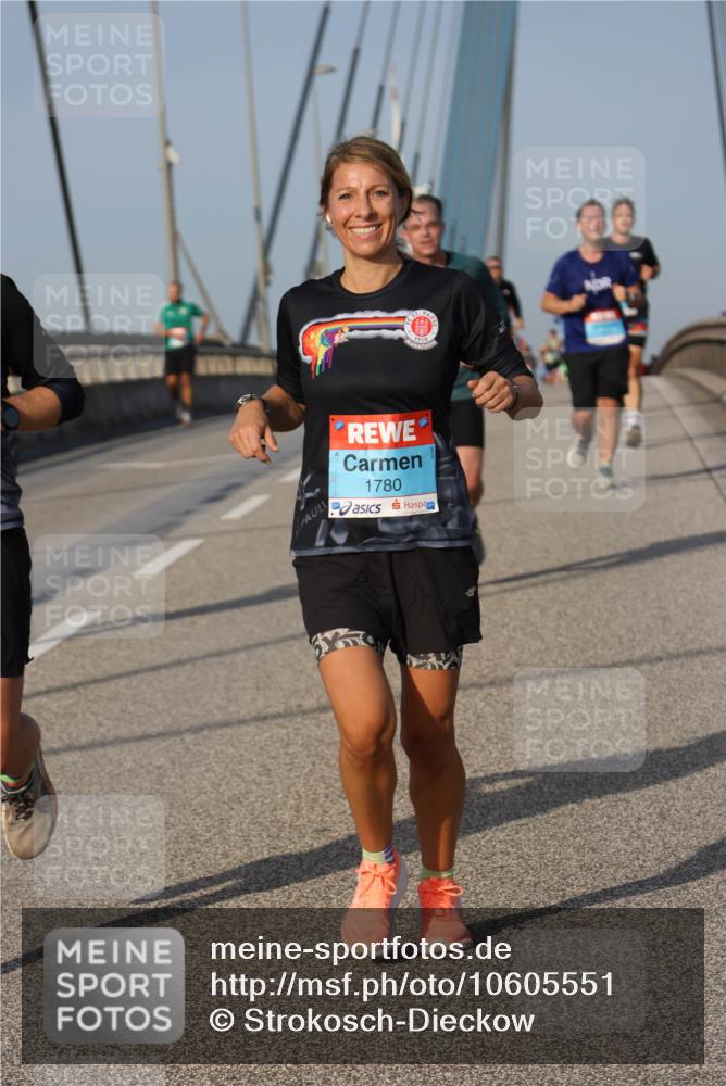 03.10.2026 - Köhlbrandbrückenlauf Strokosch-Dieckow http://msf.ph/oto/10605551 03.10.2026 09:43:35 Position 2 1910, 1780 meine-sportfotos.de