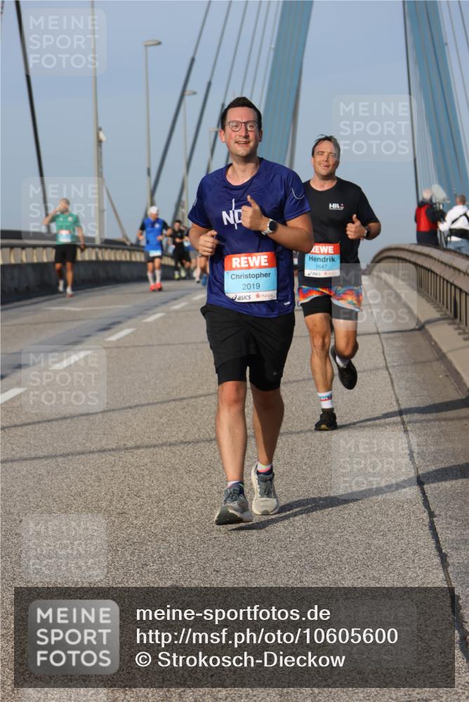 03.10.2026 - Köhlbrandbrückenlauf Strokosch-Dieckow http://msf.ph/oto/10605600 03.10.2026 09:43:41 Position 2 2019, 1647 meine-sportfotos.de