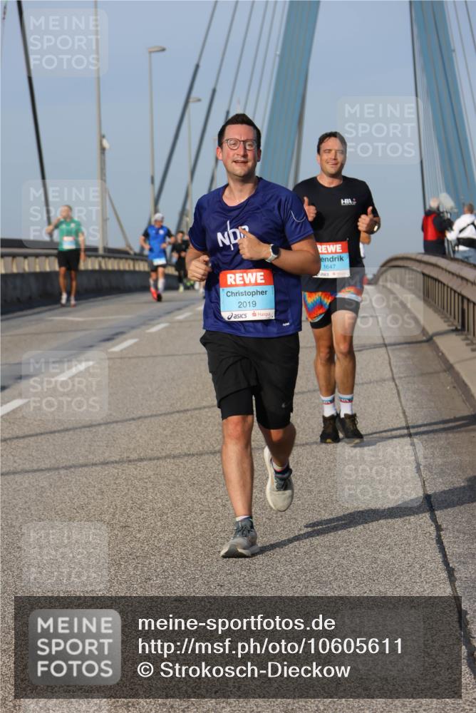 03.10.2026 - Köhlbrandbrückenlauf Strokosch-Dieckow http://msf.ph/oto/10605611 03.10.2026 09:43:41 Position 2 2019, 1647 meine-sportfotos.de