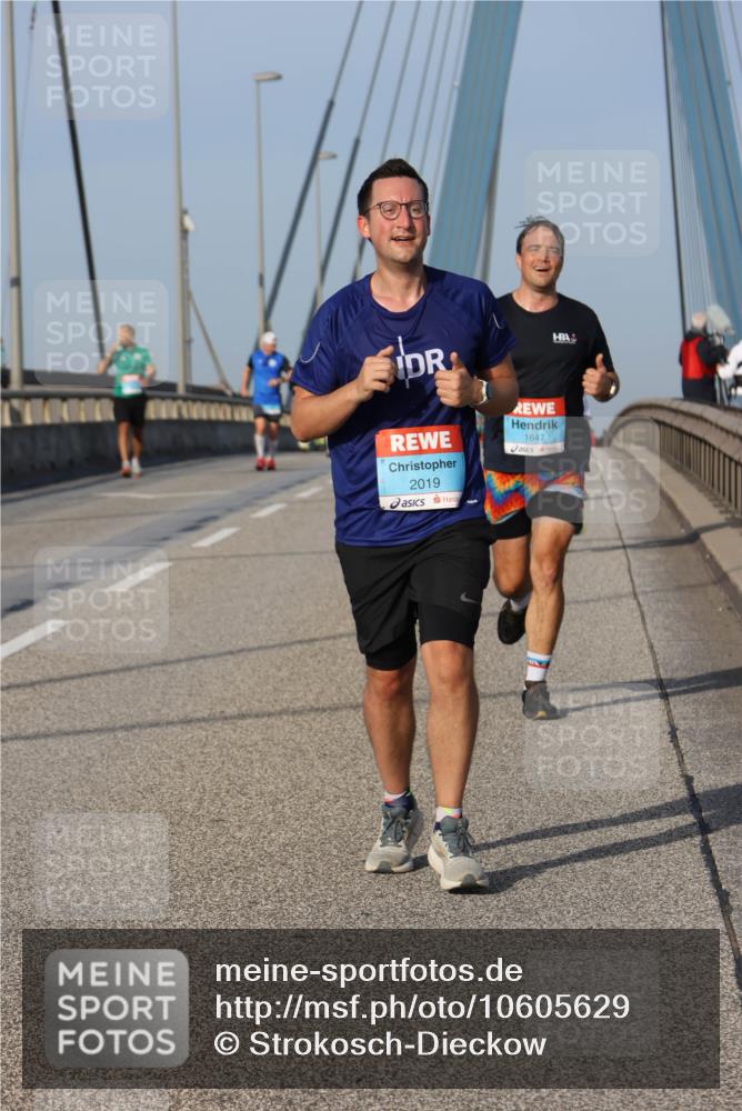 03.10.2026 - Köhlbrandbrückenlauf Strokosch-Dieckow http://msf.ph/oto/10605629 03.10.2026 09:43:41 Position 2 2019, 1647 meine-sportfotos.de