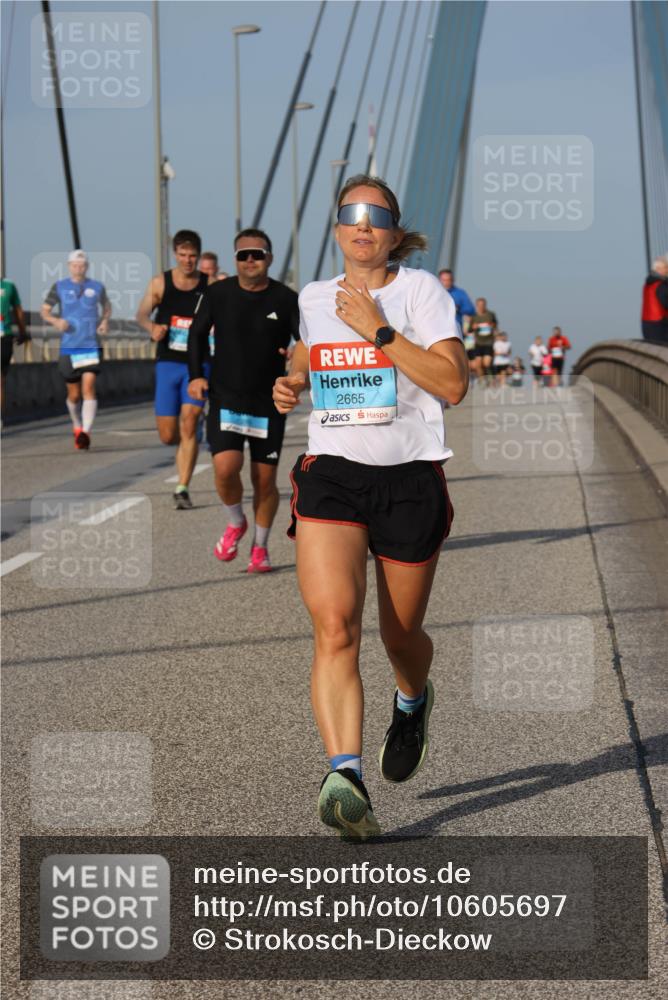 03.10.2026 - Köhlbrandbrückenlauf Strokosch-Dieckow http://msf.ph/oto/10605697 03.10.2026 09:43:47 Position 2 2665 meine-sportfotos.de