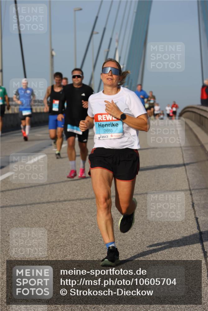 03.10.2026 - Köhlbrandbrückenlauf Strokosch-Dieckow http://msf.ph/oto/10605704 03.10.2026 09:43:47 Position 2 2665 meine-sportfotos.de