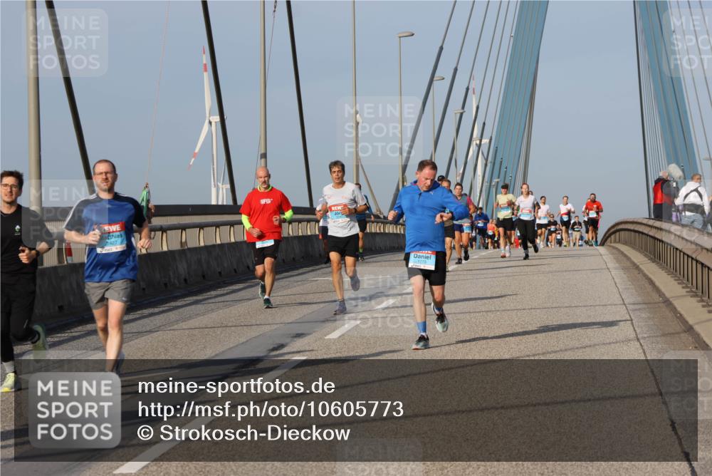 03.10.2026 - Köhlbrandbrückenlauf Strokosch-Dieckow http://msf.ph/oto/10605773 03.10.2026 09:43:57 Position 2  meine-sportfotos.de