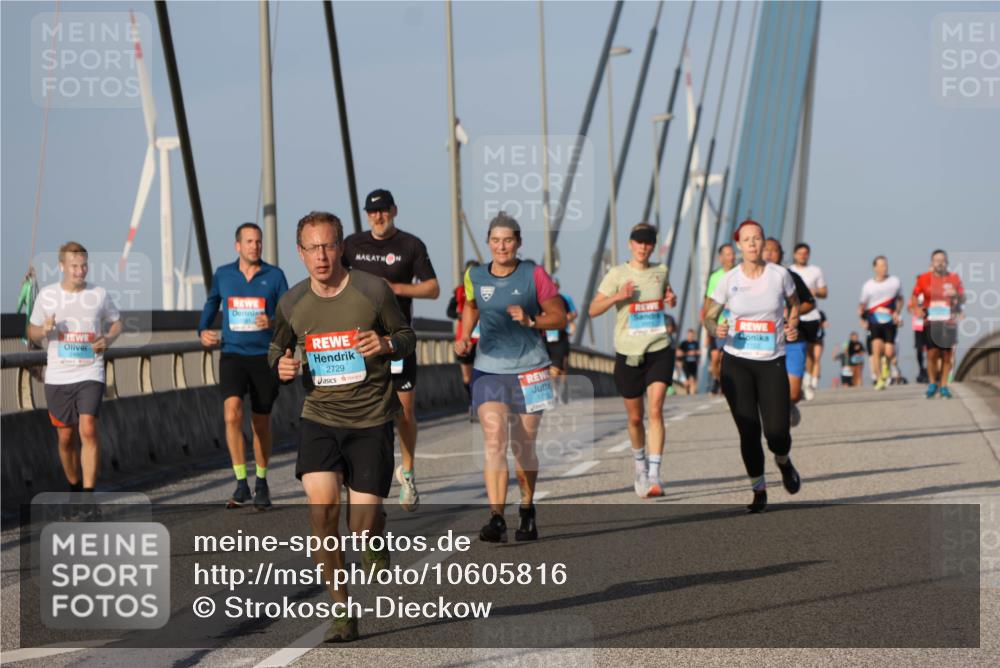 03.10.2026 - Köhlbrandbrückenlauf Strokosch-Dieckow http://msf.ph/oto/10605816 03.10.2026 09:44:06 Position 2 2729, 1715 meine-sportfotos.de