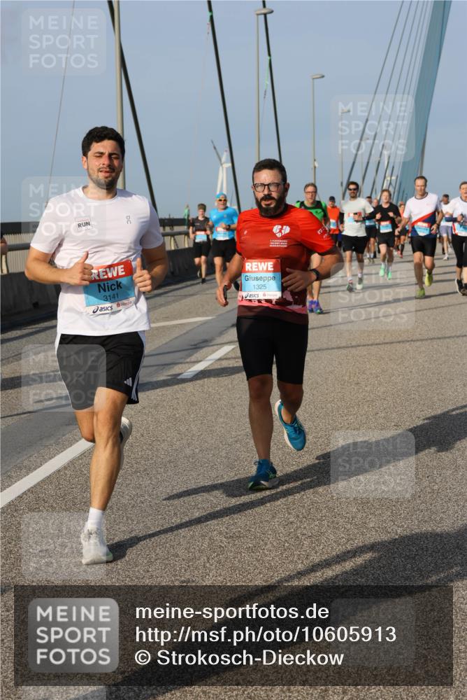 03.10.2026 - Köhlbrandbrückenlauf Strokosch-Dieckow http://msf.ph/oto/10605913 03.10.2026 09:44:22 Position 2 3141, 1325 meine-sportfotos.de