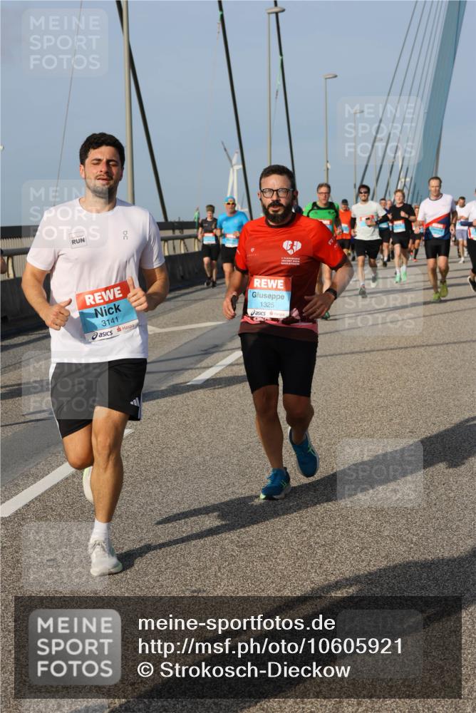 03.10.2026 - Köhlbrandbrückenlauf Strokosch-Dieckow http://msf.ph/oto/10605921 03.10.2026 09:44:22 Position 2 3141, 1325, 7 meine-sportfotos.de