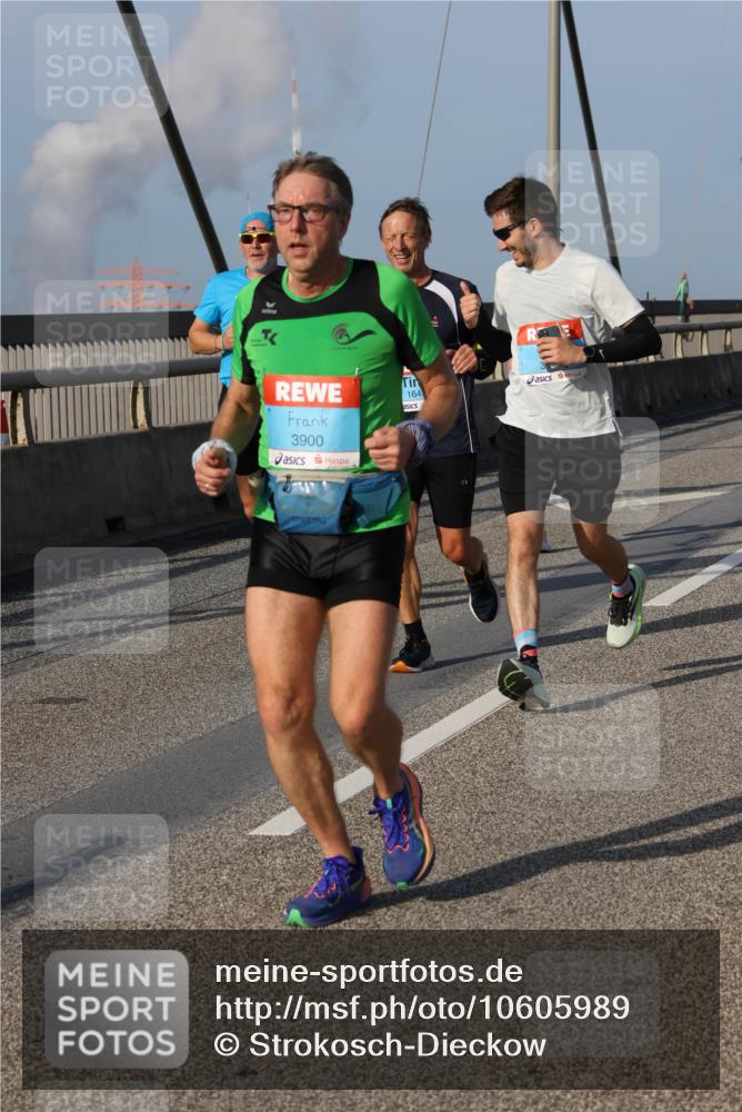 03.10.2026 - Köhlbrandbrückenlauf Strokosch-Dieckow http://msf.ph/oto/10605989 03.10.2026 09:44:27 Position 2 3900, 164 meine-sportfotos.de