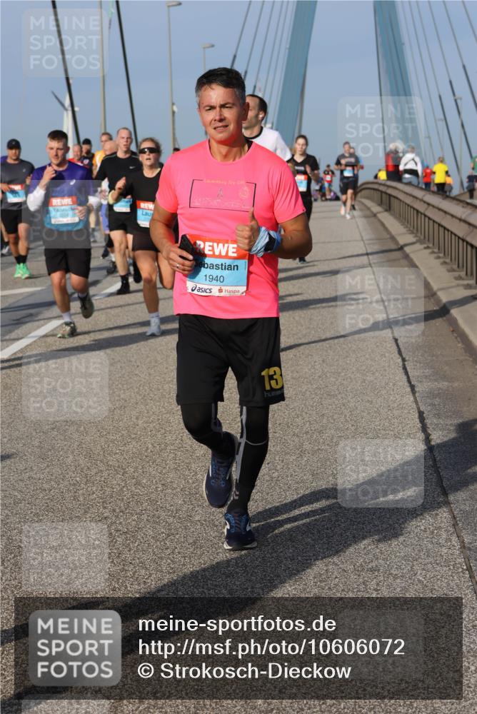 03.10.2026 - Köhlbrandbrückenlauf Strokosch-Dieckow http://msf.ph/oto/10606072 03.10.2026 09:44:31 Position 2 1940, 13 meine-sportfotos.de