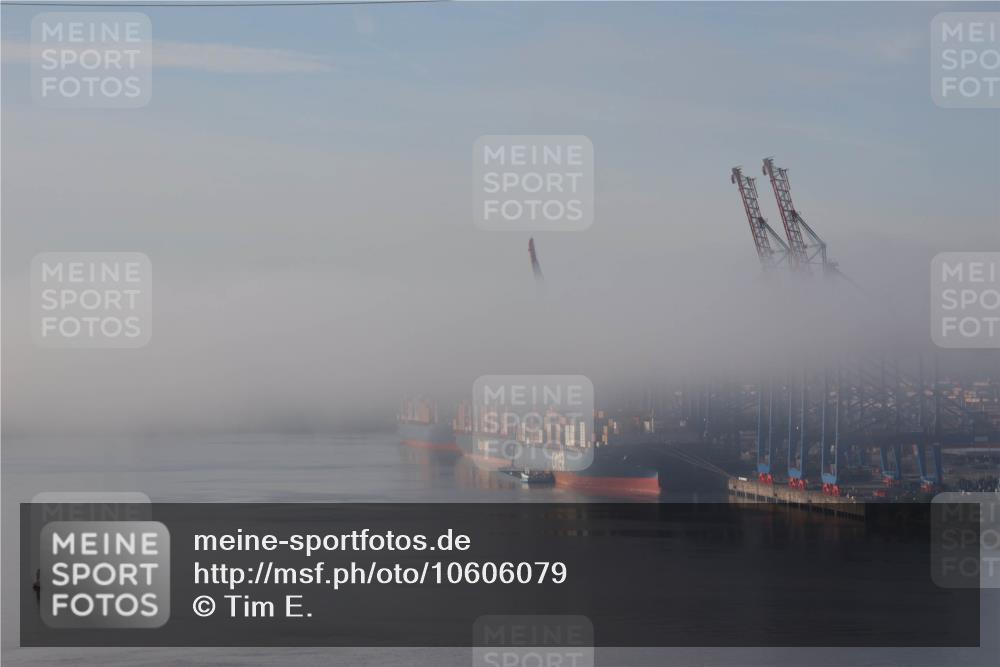 03.10.2026 - Köhlbrandbrückenlauf Tim E. http://msf.ph/oto/10606079 03.10.2026 09:10:19 Position 1  meine-sportfotos.de
