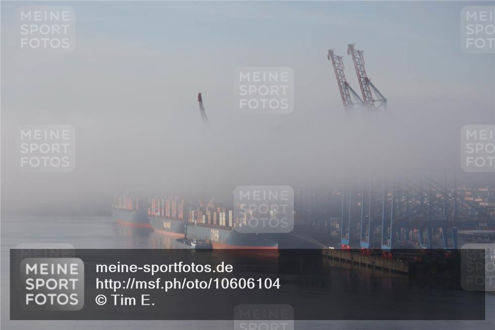03.10.2026 - Köhlbrandbrückenlauf Tim E. http://msf.ph/oto/10606104 03.10.2026 09:10:34 Position 1  meine-sportfotos.de