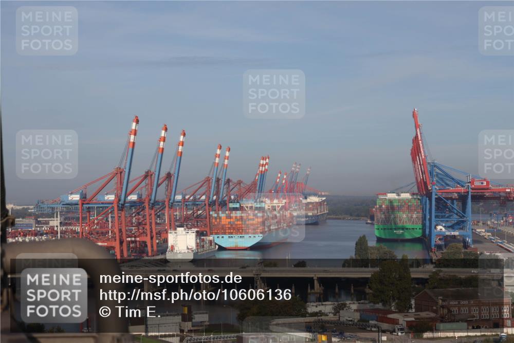 03.10.2026 - Köhlbrandbrückenlauf Tim E. http://msf.ph/oto/10606136 03.10.2026 09:12:04 Position 1  meine-sportfotos.de
