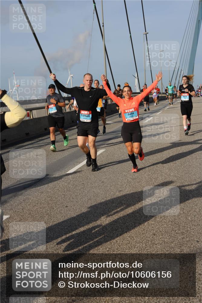 03.10.2026 - Köhlbrandbrückenlauf Strokosch-Dieckow http://msf.ph/oto/10606156 03.10.2026 09:44:34 Position 2 2601 meine-sportfotos.de