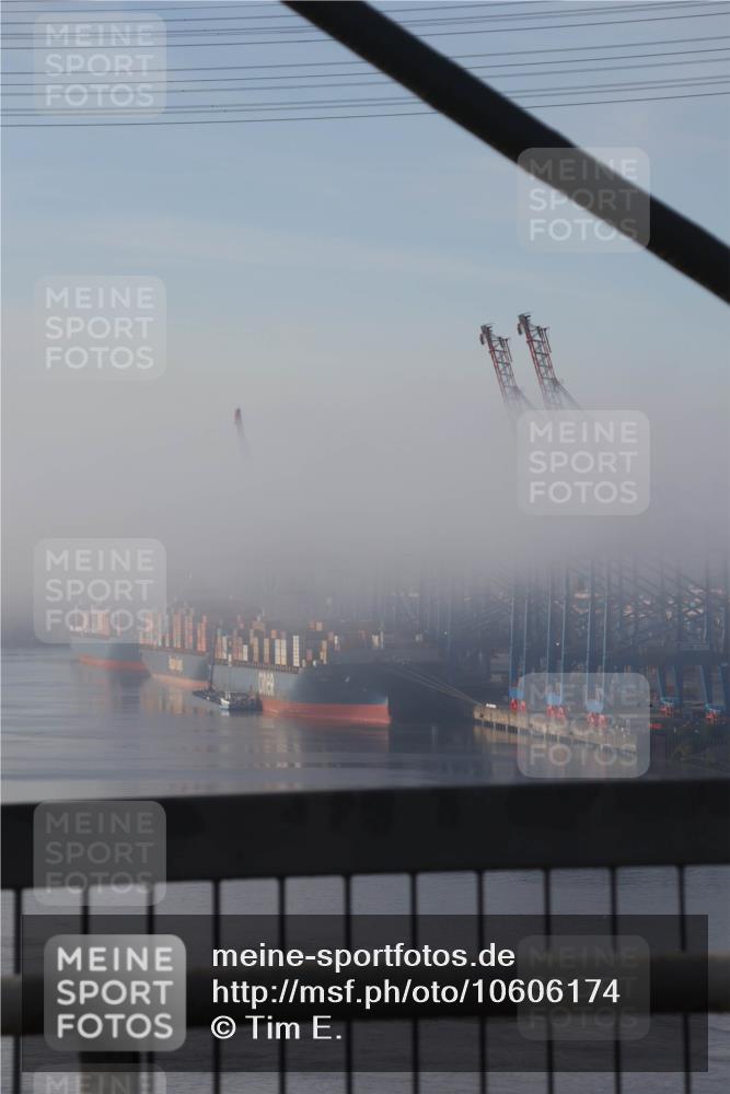 03.10.2026 - Köhlbrandbrückenlauf Tim E. http://msf.ph/oto/10606174 03.10.2026 09:13:19 Position 1  meine-sportfotos.de