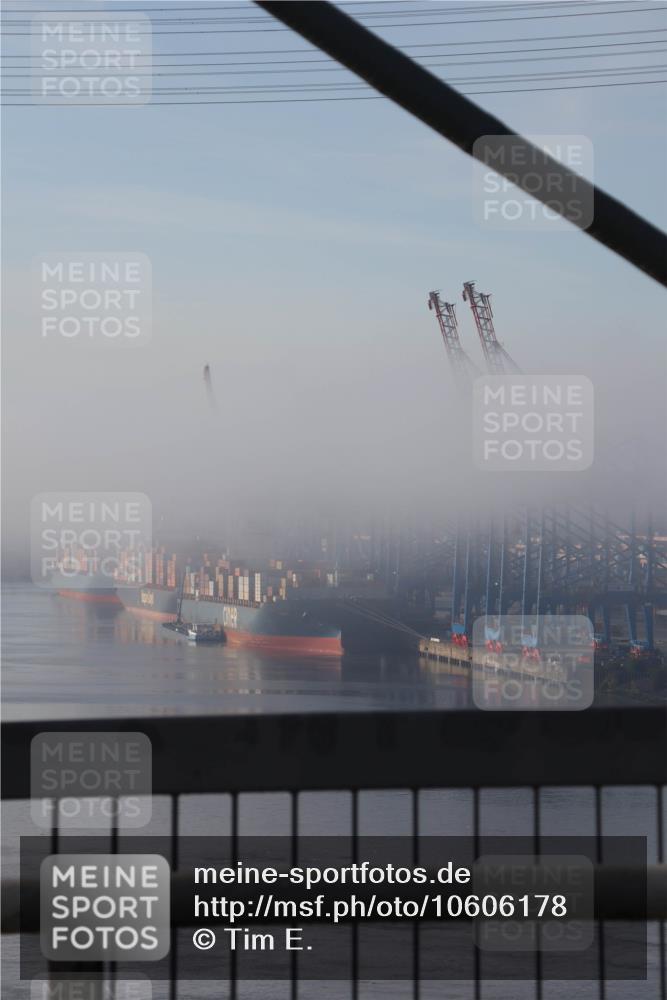 03.10.2026 - Köhlbrandbrückenlauf Tim E. http://msf.ph/oto/10606178 03.10.2026 09:13:22 Position 1  meine-sportfotos.de