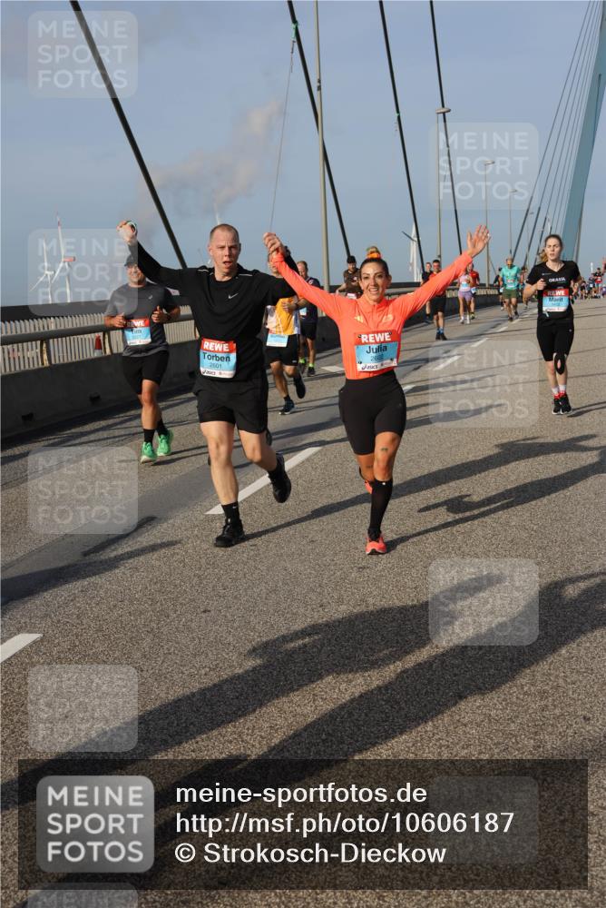 03.10.2026 - Köhlbrandbrückenlauf Strokosch-Dieckow http://msf.ph/oto/10606187 03.10.2026 09:44:35 Position 2 2227, 2601, 2602 meine-sportfotos.de