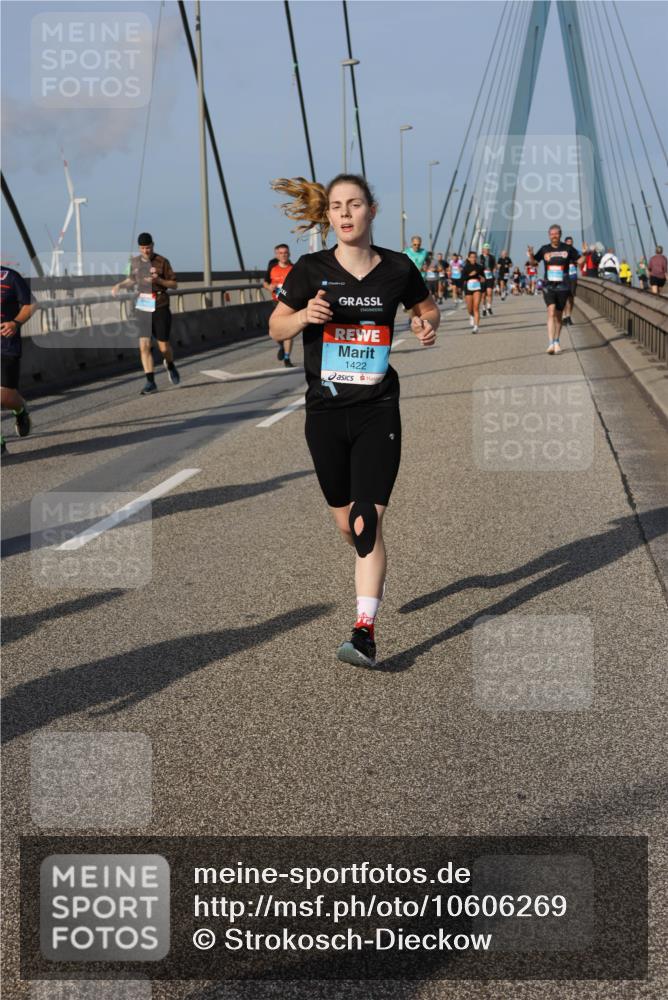 03.10.2026 - Köhlbrandbrückenlauf Strokosch-Dieckow http://msf.ph/oto/10606269 03.10.2026 09:44:37 Position 2 1422 meine-sportfotos.de