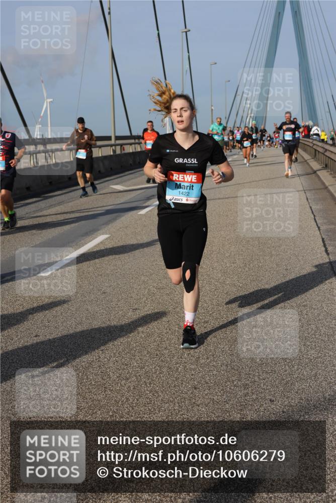 03.10.2026 - Köhlbrandbrückenlauf Strokosch-Dieckow http://msf.ph/oto/10606279 03.10.2026 09:44:37 Position 2 1422 meine-sportfotos.de