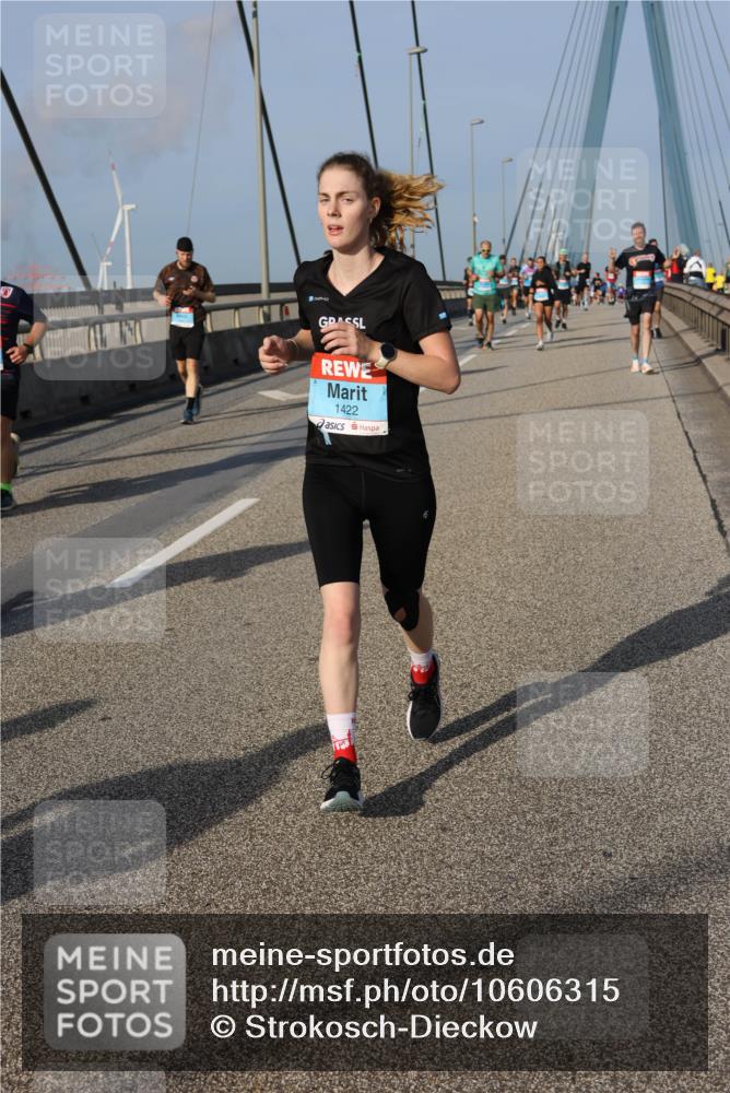 03.10.2026 - Köhlbrandbrückenlauf Strokosch-Dieckow http://msf.ph/oto/10606315 03.10.2026 09:44:37 Position 2 1422 meine-sportfotos.de