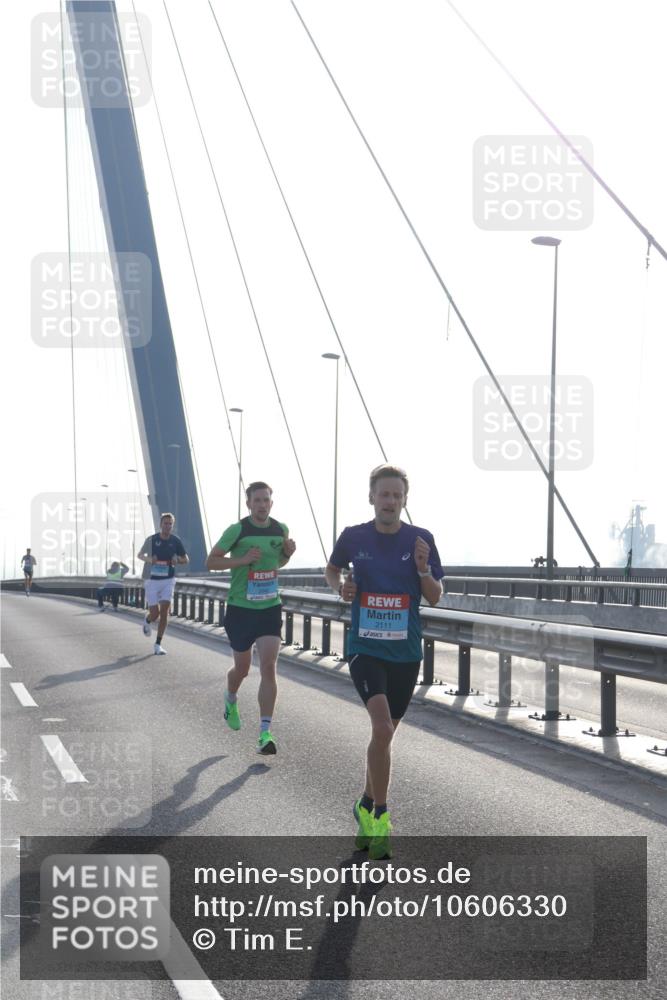 03.10.2026 - Köhlbrandbrückenlauf Tim E. http://msf.ph/oto/10606330 03.10.2026 09:17:04 Position 1 2111 meine-sportfotos.de