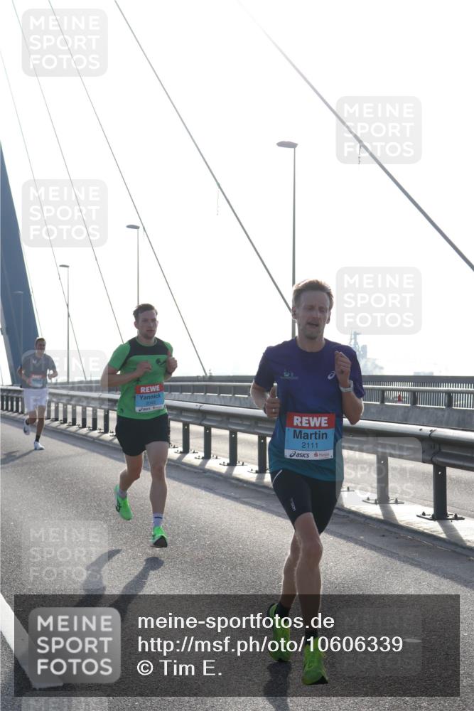 03.10.2026 - Köhlbrandbrückenlauf Tim E. http://msf.ph/oto/10606339 03.10.2026 09:17:05 Position 1 2043, 2111 meine-sportfotos.de