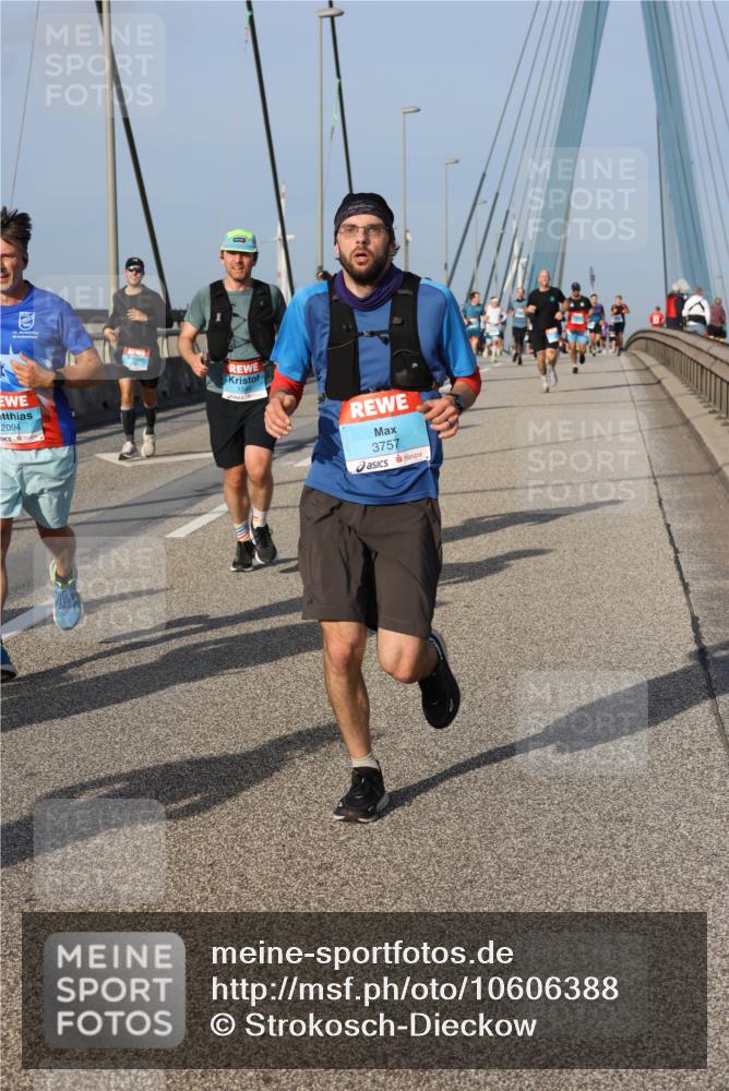 03.10.2026 - Köhlbrandbrückenlauf Strokosch-Dieckow http://msf.ph/oto/10606388 03.10.2026 09:44:45 Position 2 3757, 2094 meine-sportfotos.de