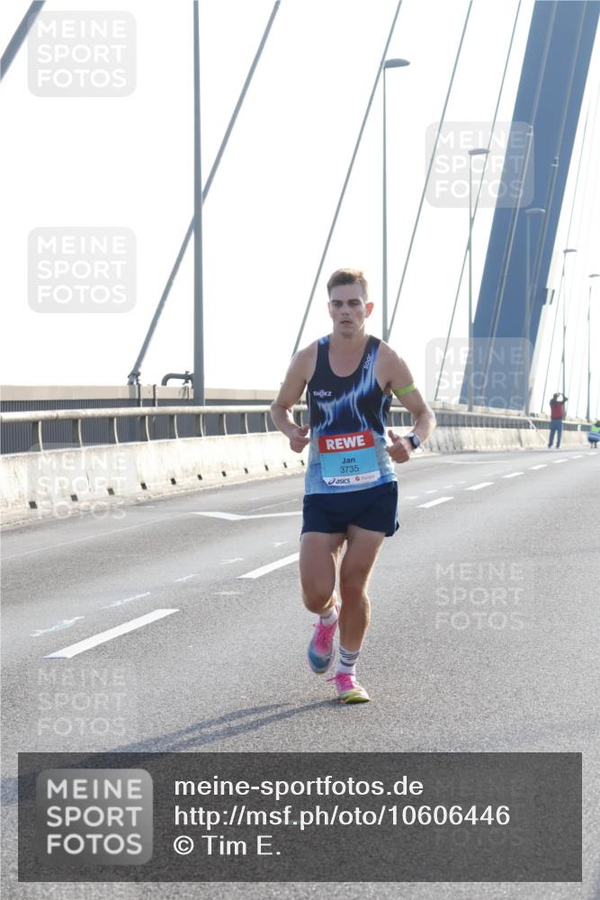 03.10.2026 - Köhlbrandbrückenlauf Tim E. http://msf.ph/oto/10606446 03.10.2026 09:17:35 Position 1 3735 meine-sportfotos.de