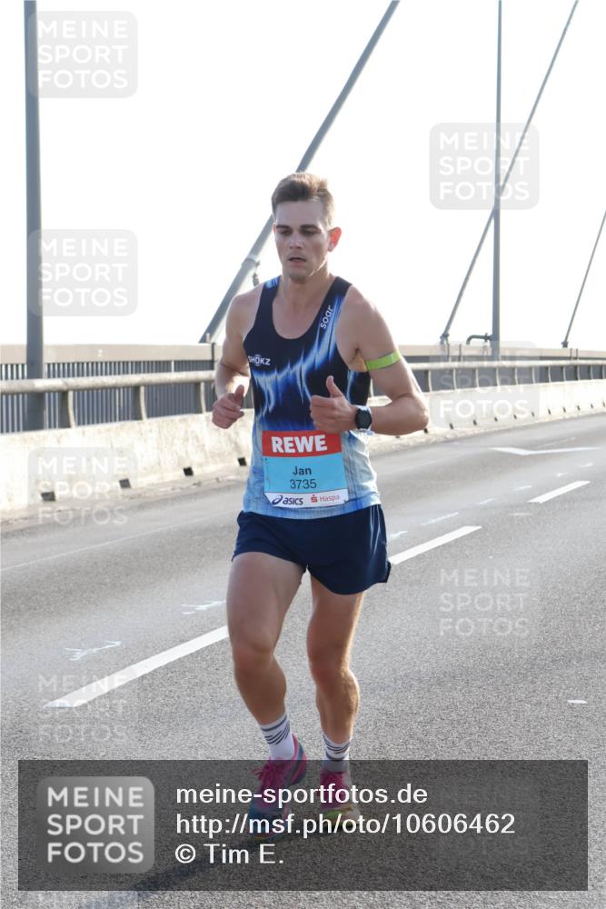 03.10.2026 - Köhlbrandbrückenlauf Tim E. http://msf.ph/oto/10606462 03.10.2026 09:17:36 Position 1 3735 meine-sportfotos.de