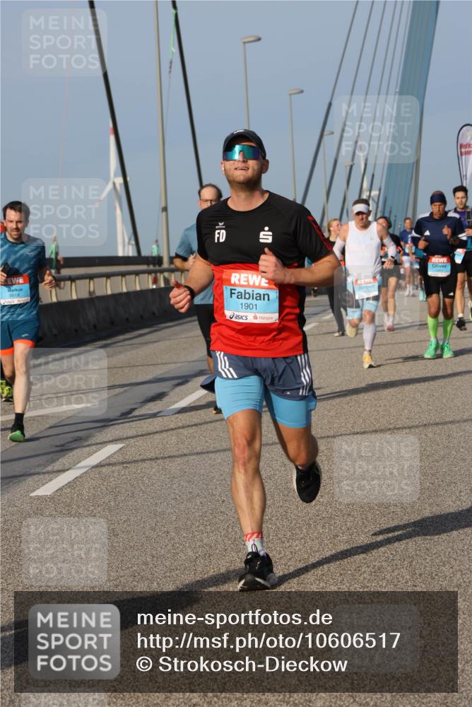 03.10.2026 - Köhlbrandbrückenlauf Strokosch-Dieckow http://msf.ph/oto/10606517 03.10.2026 09:44:56 Position 2 3818, 1901 meine-sportfotos.de