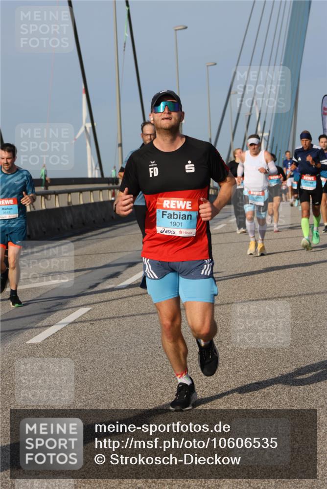 03.10.2026 - Köhlbrandbrückenlauf Strokosch-Dieckow http://msf.ph/oto/10606535 03.10.2026 09:44:56 Position 2 3818, 1901 meine-sportfotos.de