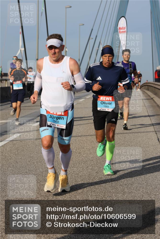 03.10.2026 - Köhlbrandbrückenlauf Strokosch-Dieckow http://msf.ph/oto/10606599 03.10.2026 09:45:00 Position 2 1968, 1969 meine-sportfotos.de