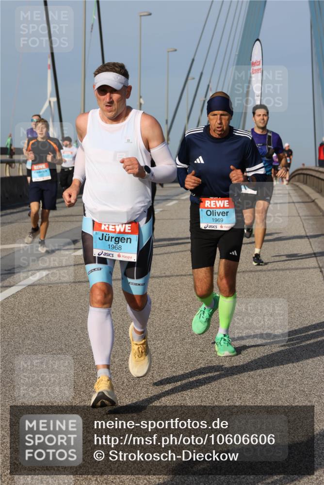 03.10.2026 - Köhlbrandbrückenlauf Strokosch-Dieckow http://msf.ph/oto/10606606 03.10.2026 09:45:00 Position 2 1968, 1969 meine-sportfotos.de