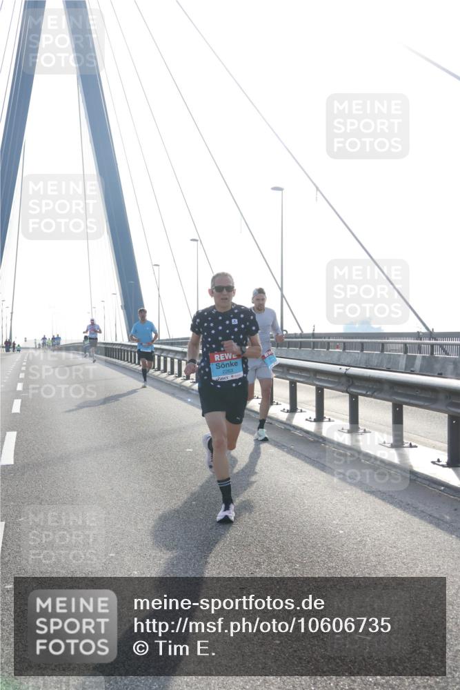 03.10.2026 - Köhlbrandbrückenlauf Tim E. http://msf.ph/oto/10606735 03.10.2026 09:18:35 Position 1 2263 meine-sportfotos.de