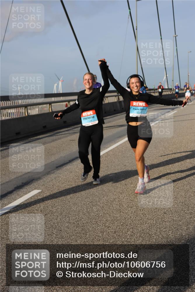 03.10.2026 - Köhlbrandbrückenlauf Strokosch-Dieckow http://msf.ph/oto/10606756 03.10.2026 09:45:05 Position 2 1928, 3814 meine-sportfotos.de