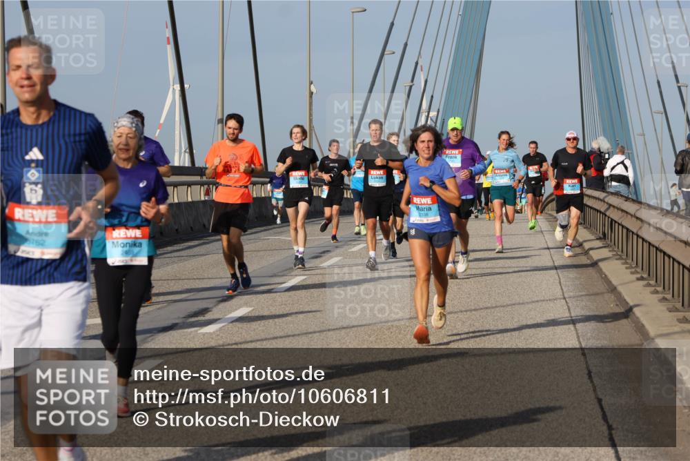 03.10.2026 - Köhlbrandbrückenlauf Strokosch-Dieckow http://msf.ph/oto/10606811 03.10.2026 09:45:12 Position 2 6762, 2338 meine-sportfotos.de