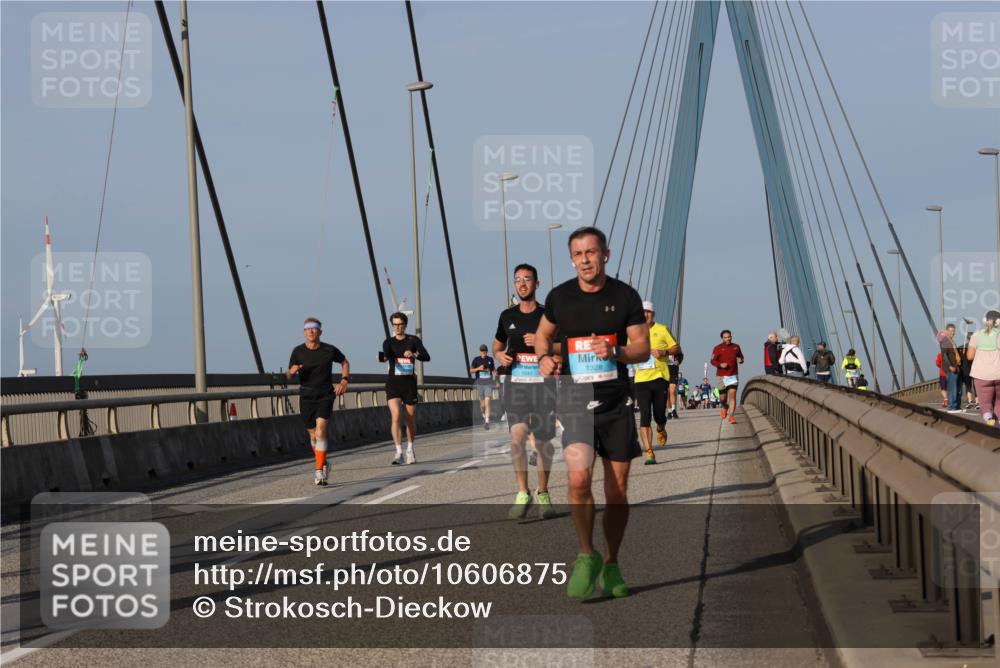 03.10.2026 - Köhlbrandbrückenlauf Strokosch-Dieckow http://msf.ph/oto/10606875 03.10.2026 09:45:23 Position 2 1328 meine-sportfotos.de